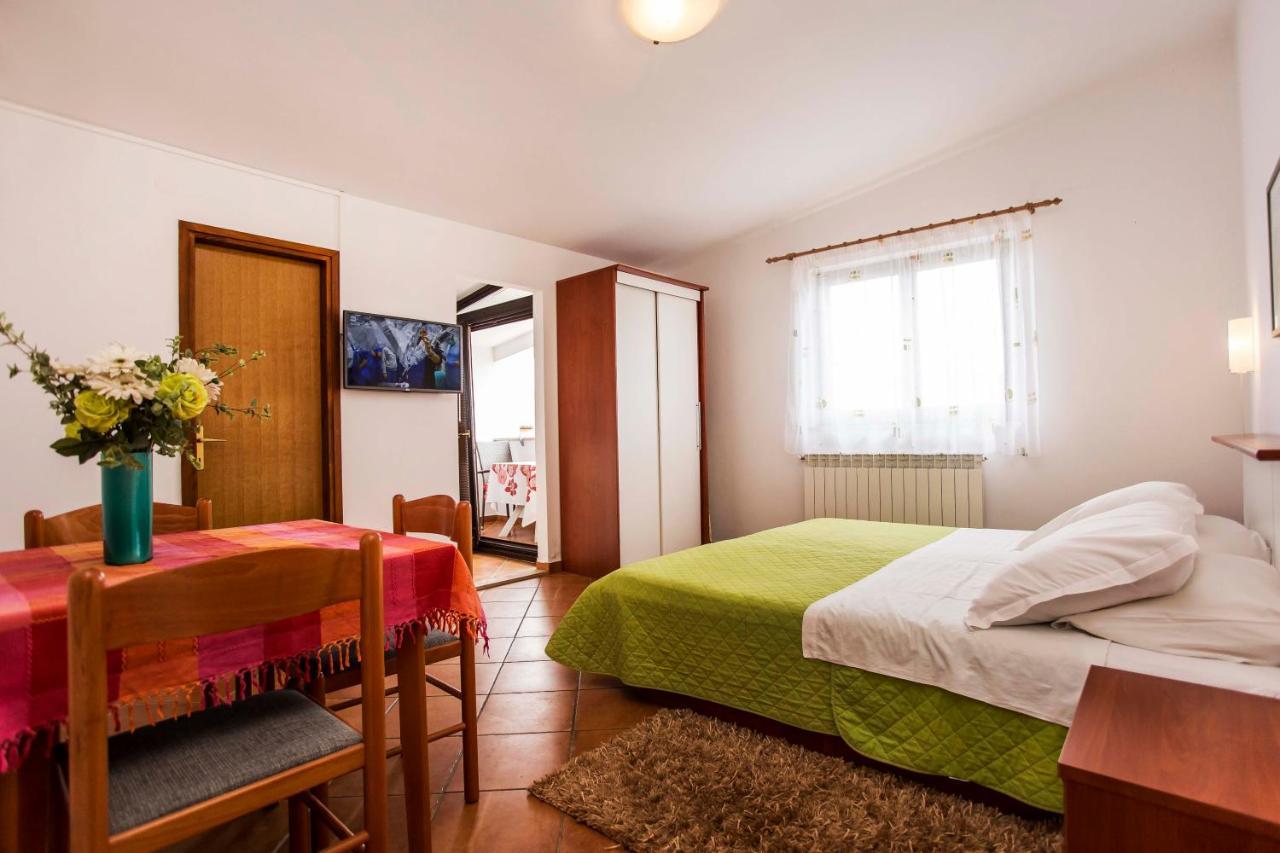 Apartments Romano Rovinj Luaran gambar