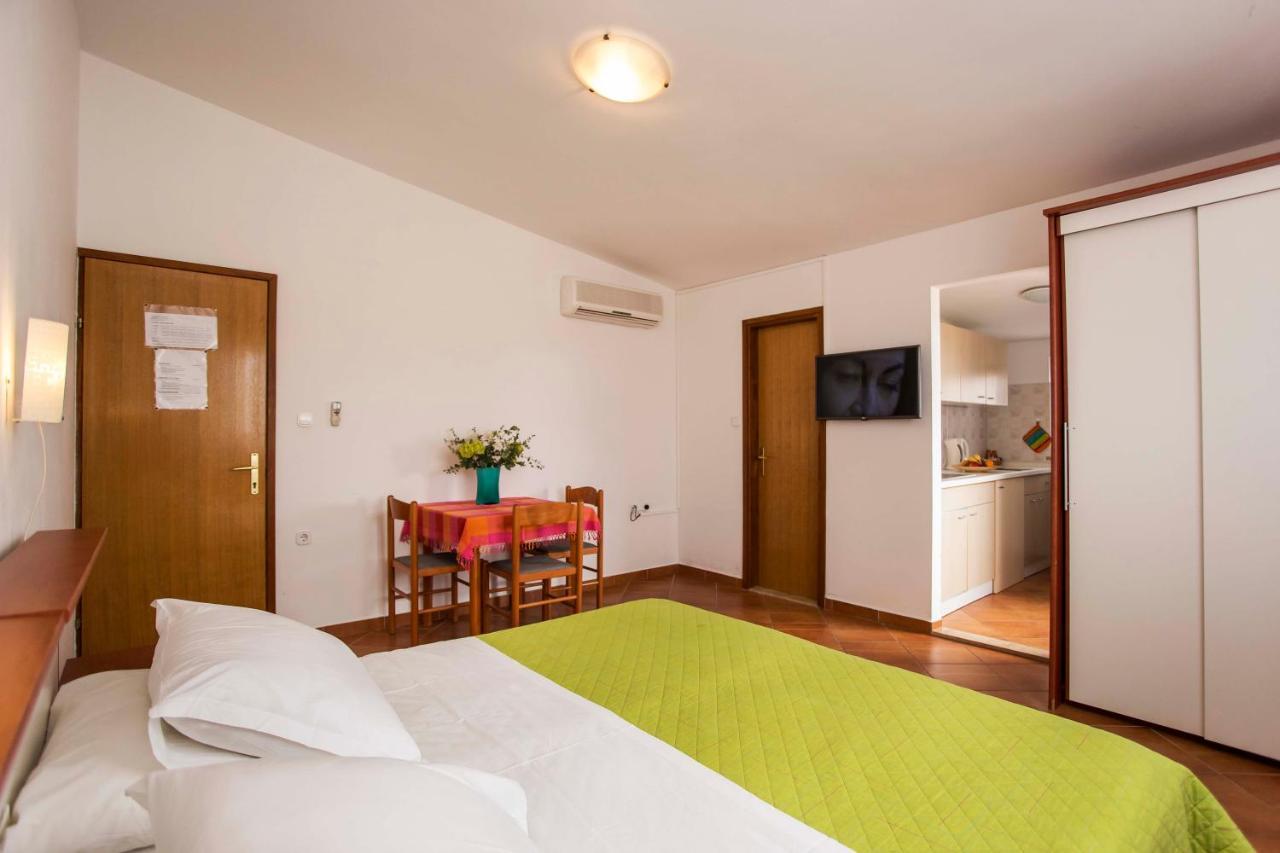 Apartments Romano Rovinj Luaran gambar