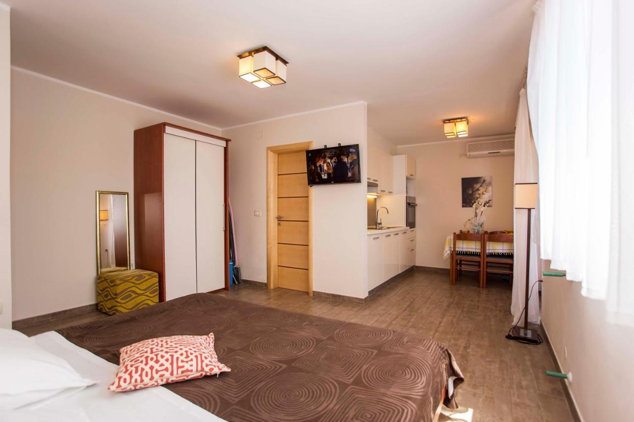 Apartments Romano Rovinj Luaran gambar