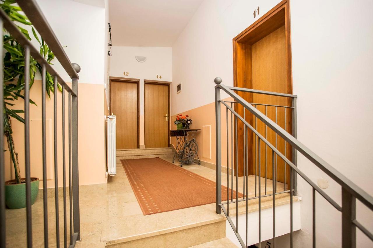 Apartments Romano Rovinj Luaran gambar