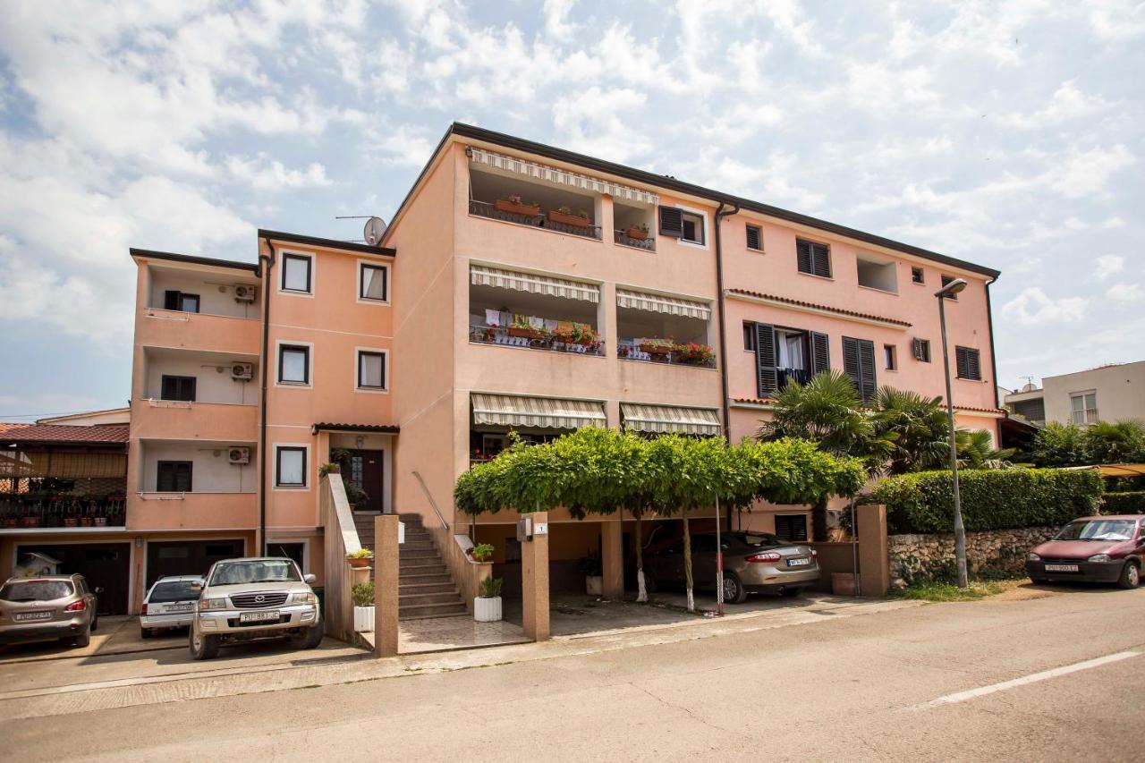 Apartments Romano Rovinj Luaran gambar